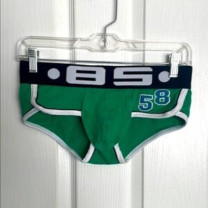 0850 - Green and White Briefs